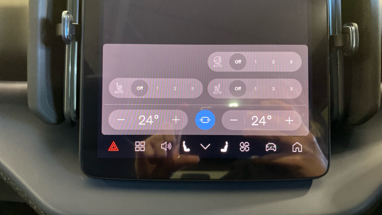 Volvo EX30 200kW SM Extended Range Ultra 69kWh 5dr Auto Electric Estate